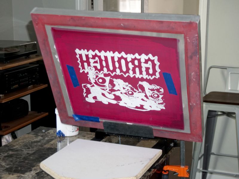 Screen printing press